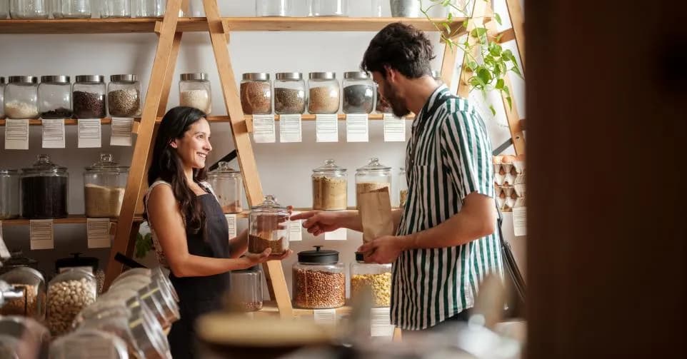 Pourquoi le marketing d'influence local fonctionne mieux que la pub traditionnelle